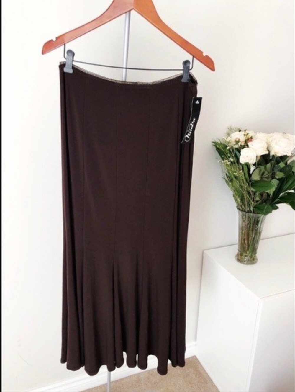 BNWT - Nueva - (Size 6) Women's Brown Lace Trim Long Midi Skirt